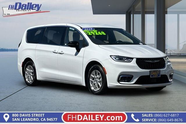 2025 CHRYSLER Pacifica