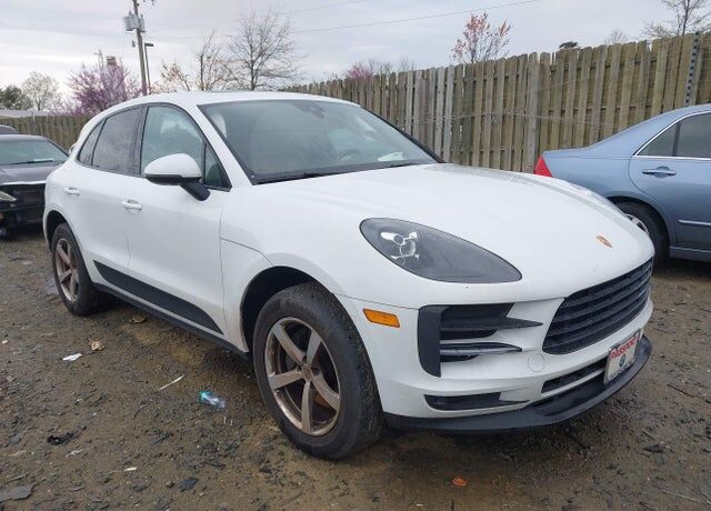 2020 PORSCHE Macan