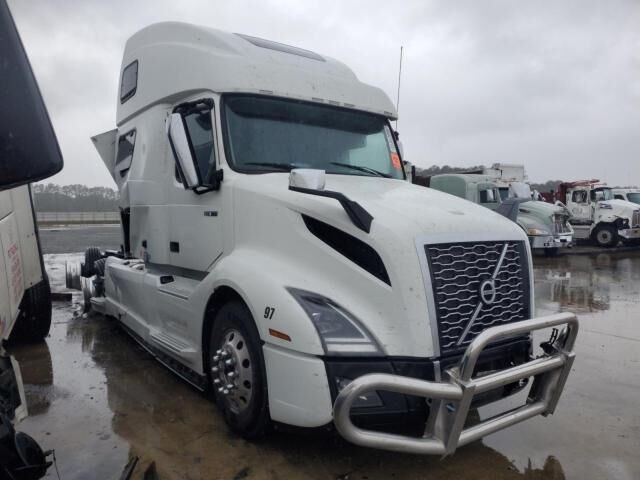 2024 VOLVO TRUCK VNL