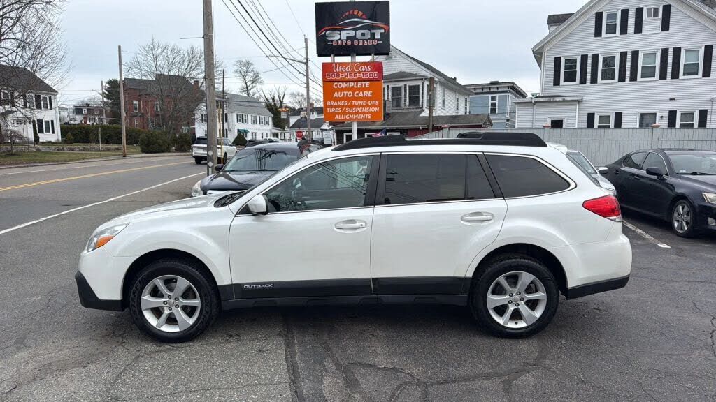 2014 SUBARU Outback
