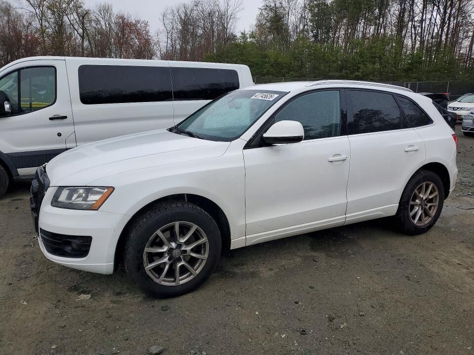 2011 AUDI Q5