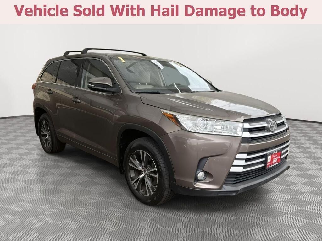 2018 TOYOTA Highlander