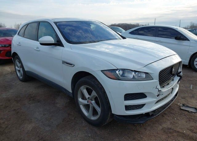 2017 JAGUAR F-Pace