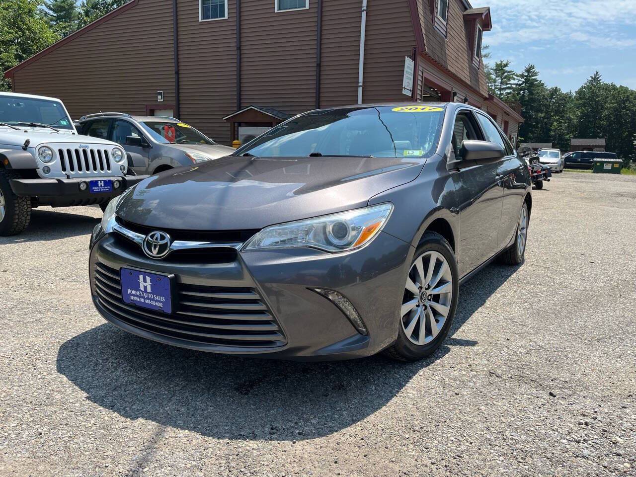 2017 TOYOTA Camry