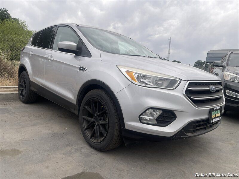 2017 FORD Escape