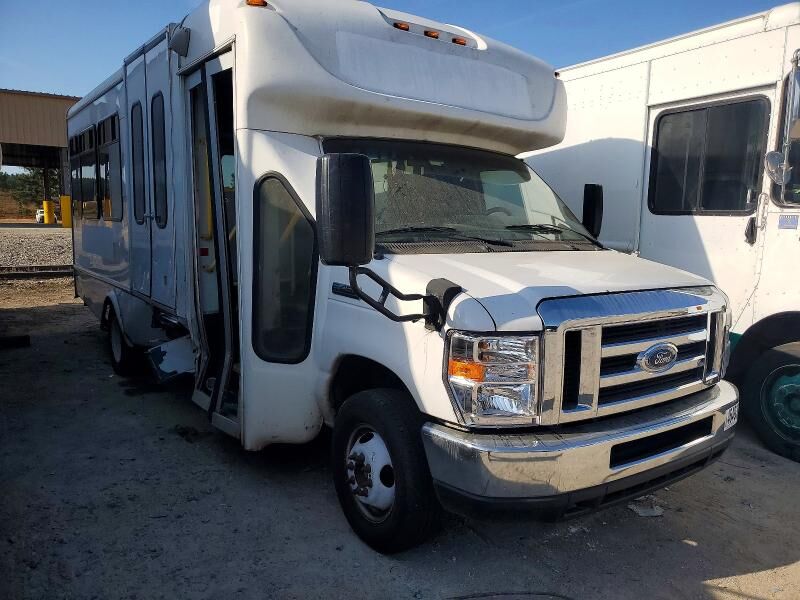 2016 FORD E-450
