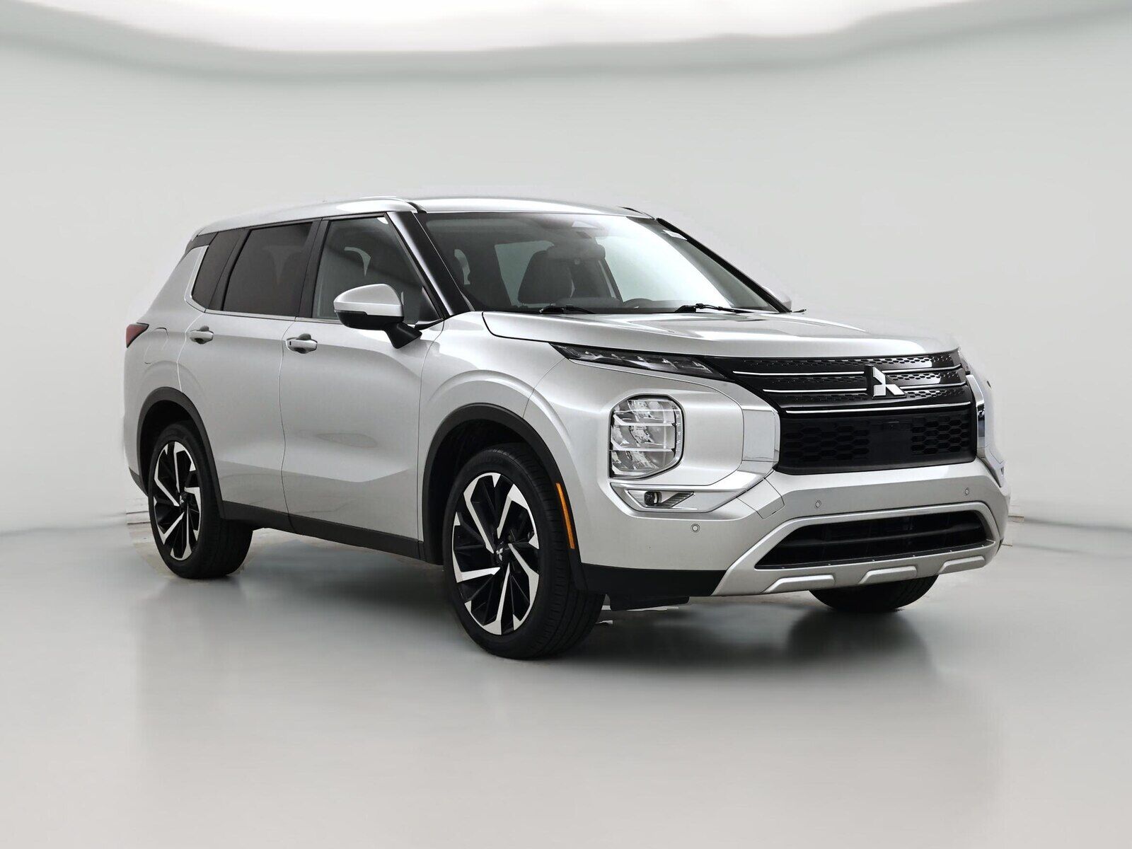 2023 MITSUBISHI Outlander