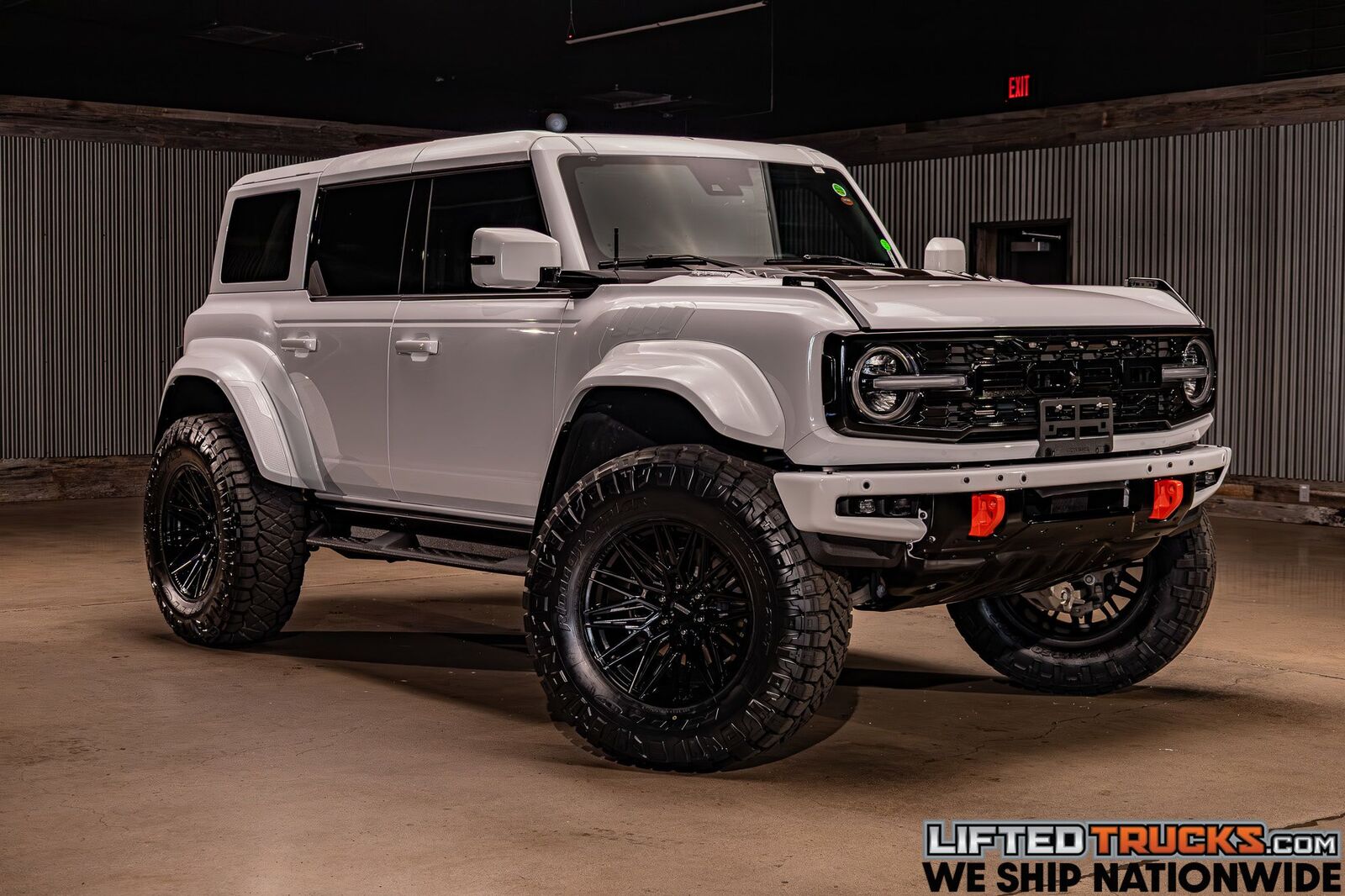 2024 FORD Bronco