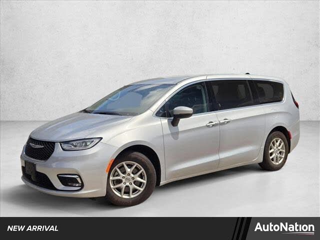 2023 CHRYSLER Pacifica