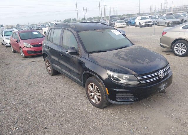 2015 VOLKSWAGEN Tiguan