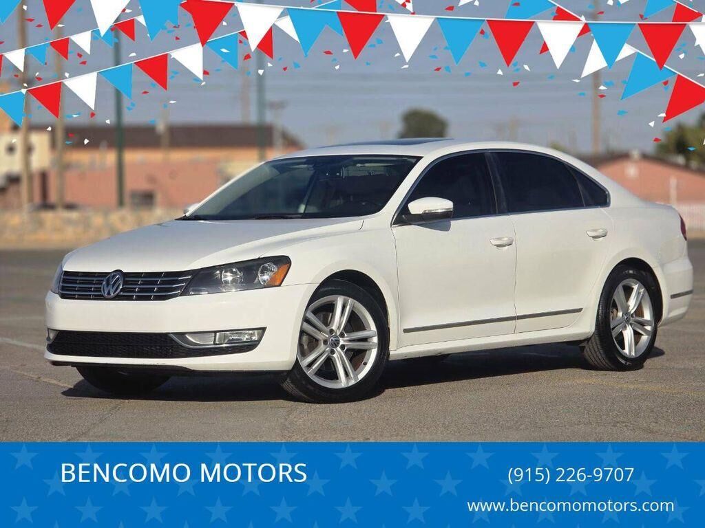 2014 VOLKSWAGEN Passat