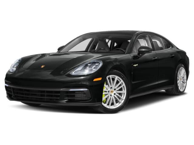 2018 PORSCHE Panamera