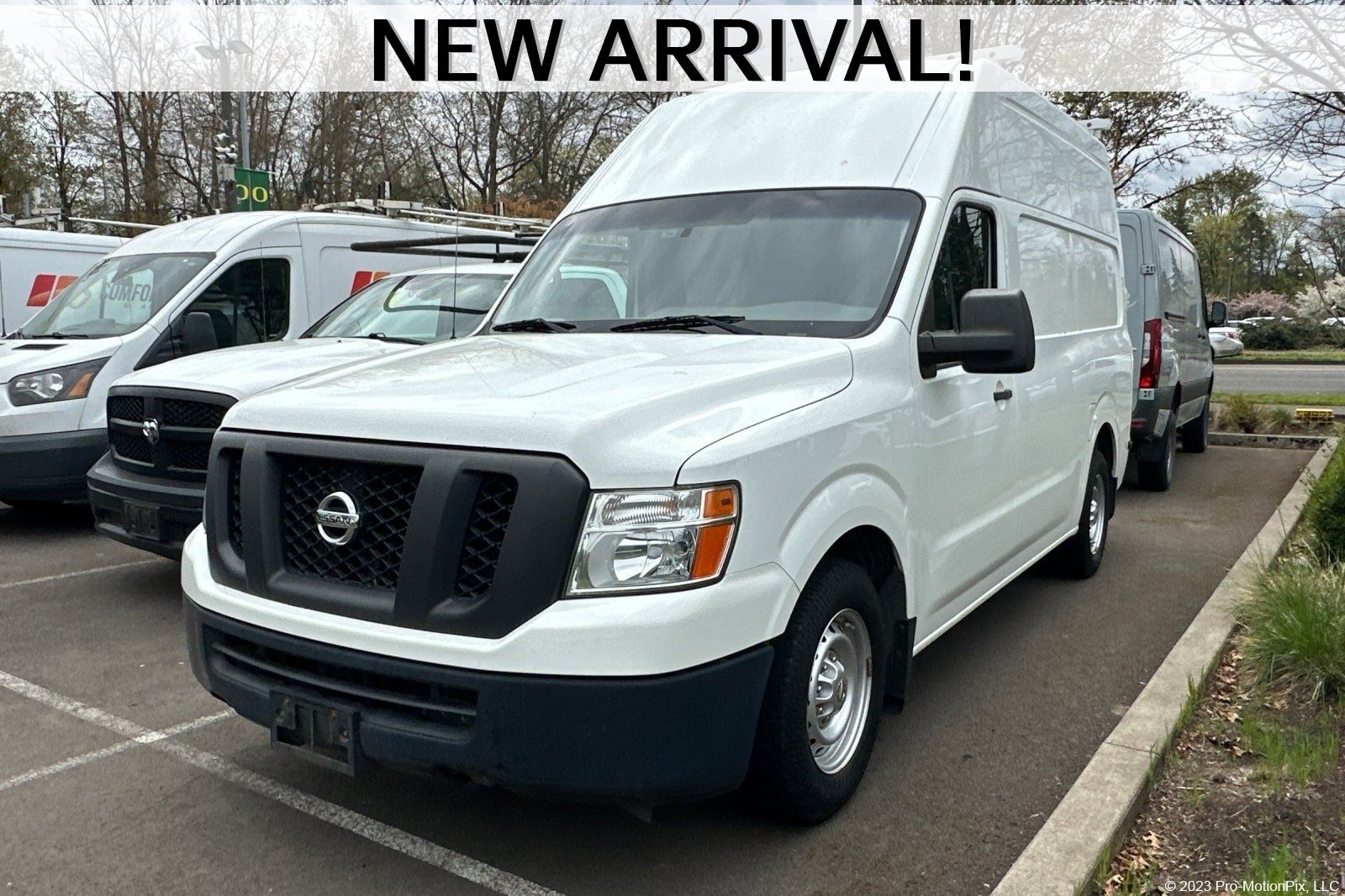 2014 NISSAN NV
