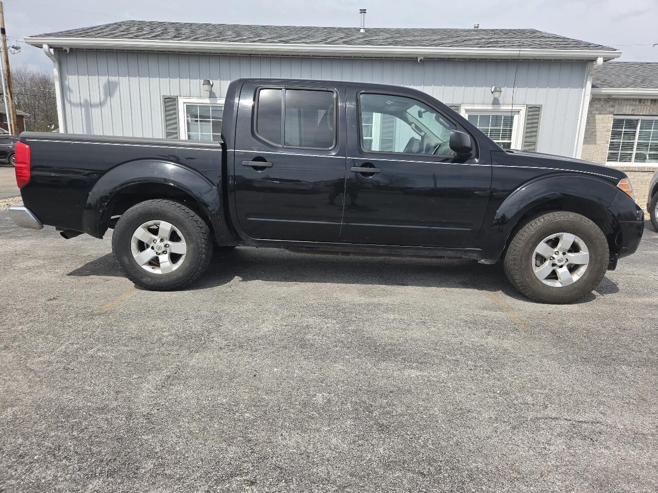 2012 NISSAN Frontier