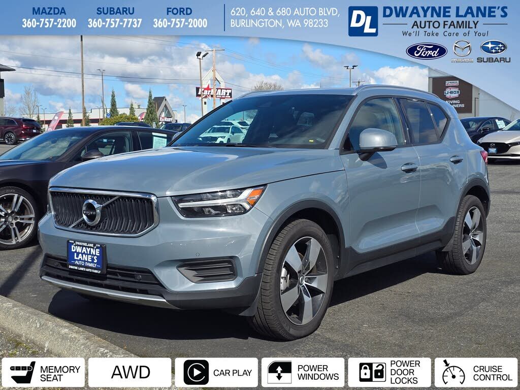 2020 VOLVO XC40