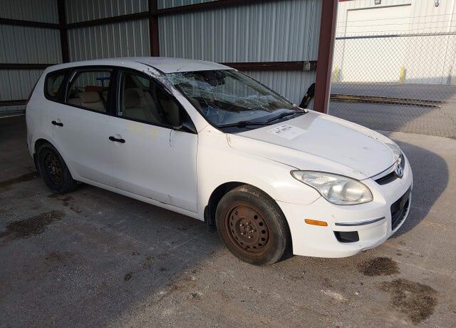 2010 HYUNDAI Elantra Touring