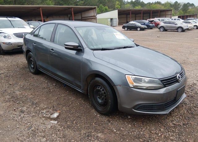 2011 VOLKSWAGEN Jetta