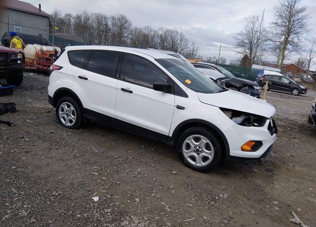 2017 FORD Escape
