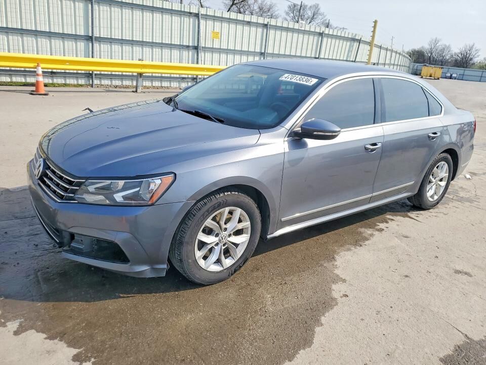 2016 VOLKSWAGEN Passat