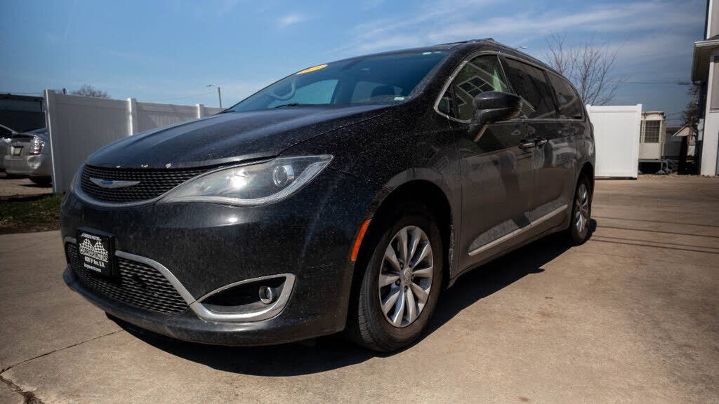 2019 CHRYSLER Pacifica