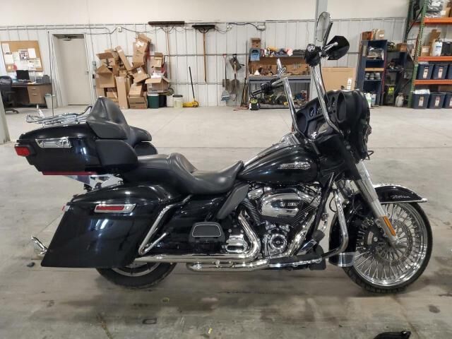 2018 HARLEY DAVIDSON FLHTCU / Electra Glide Ultra Classic