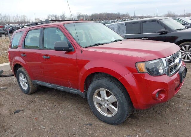 2011 FORD Escape