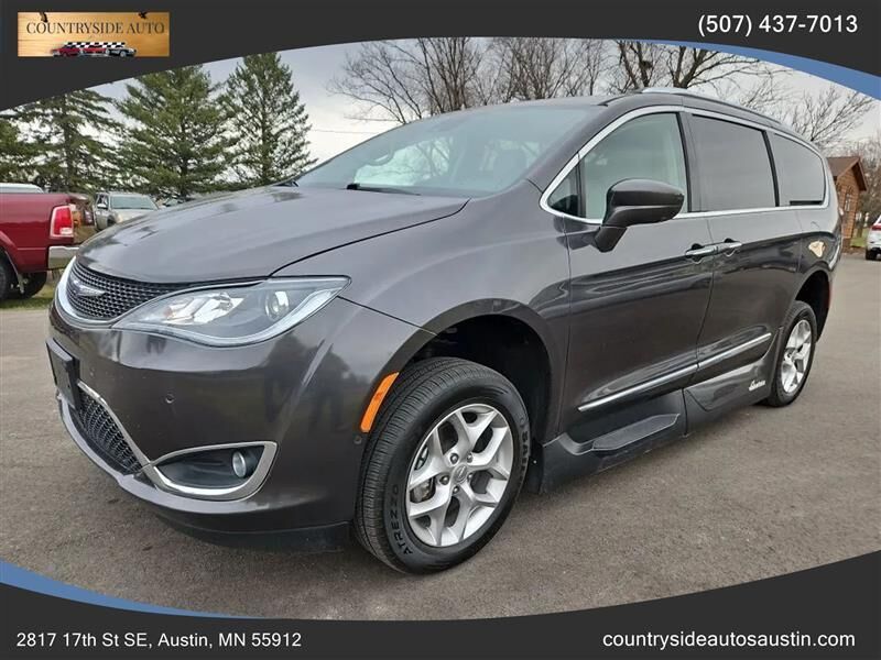2018 CHRYSLER Pacifica
