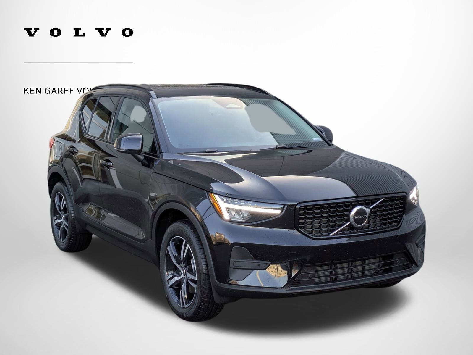 2026 VOLVO XC40