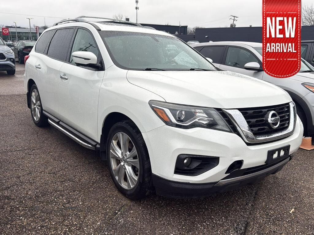 2018 NISSAN Pathfinder