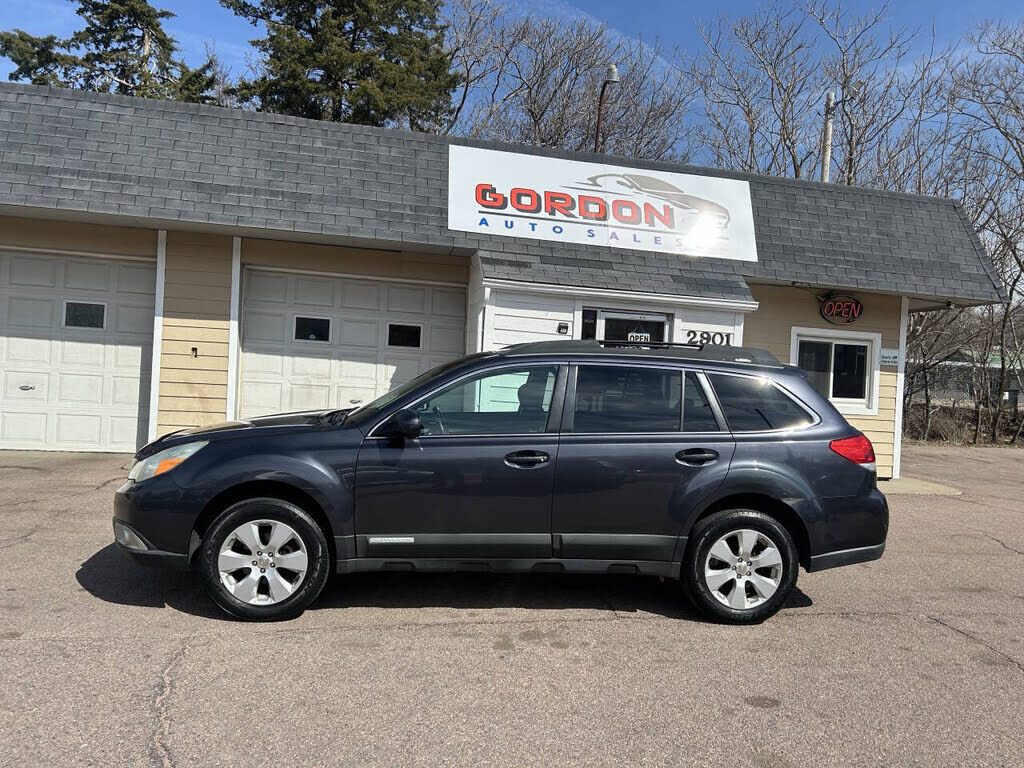 2010 SUBARU Outback