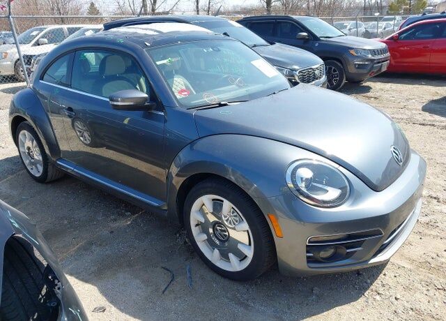 2019 VOLKSWAGEN Beetle