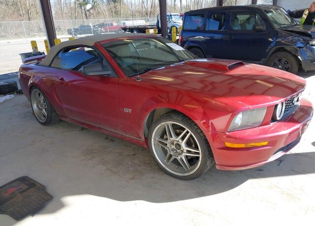 2005 FORD Mustang
