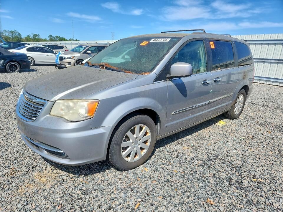 2015 CHRYSLER Town and Country