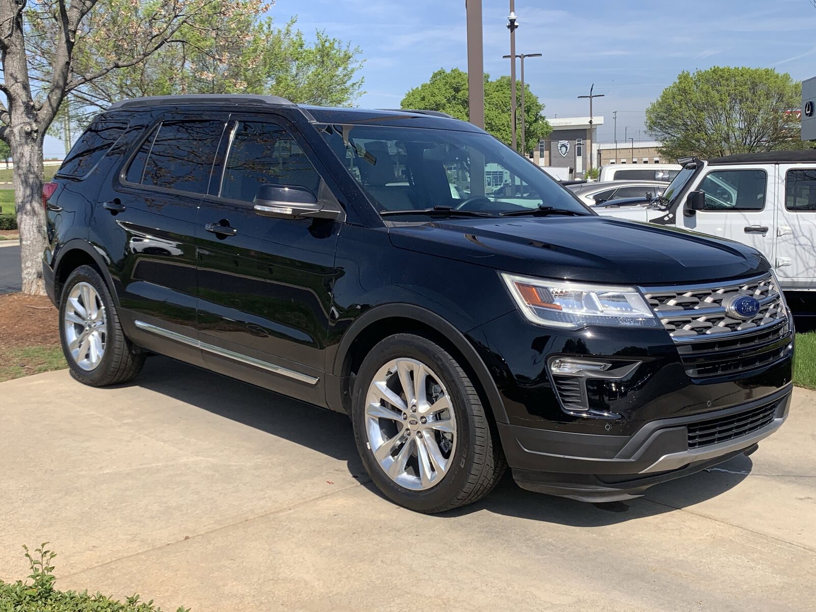2018 FORD Explorer