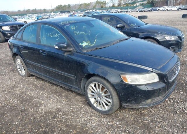 2011 VOLVO S40