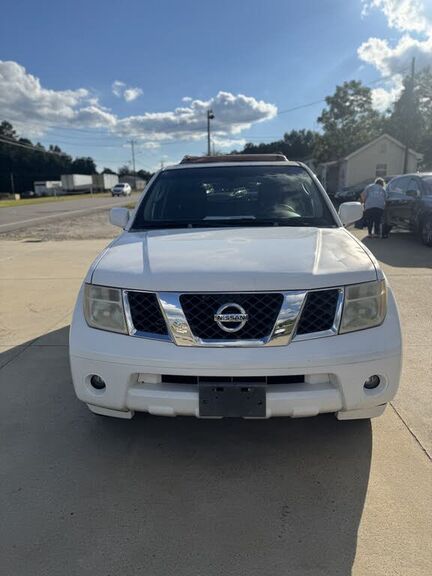 2005 NISSAN Pathfinder