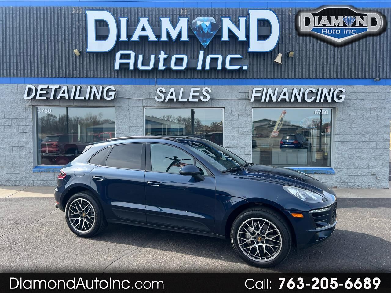 2016 PORSCHE Macan