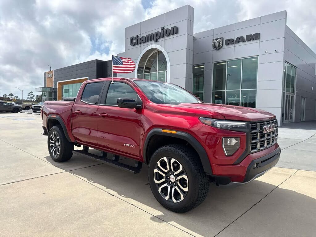 2023 GMC Canyon