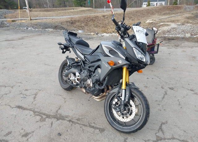 2015 YAMAHA FZ09