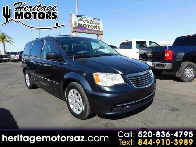 2014 CHRYSLER Town and Country