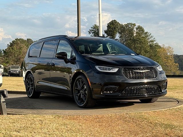 2025 CHRYSLER Pacifica