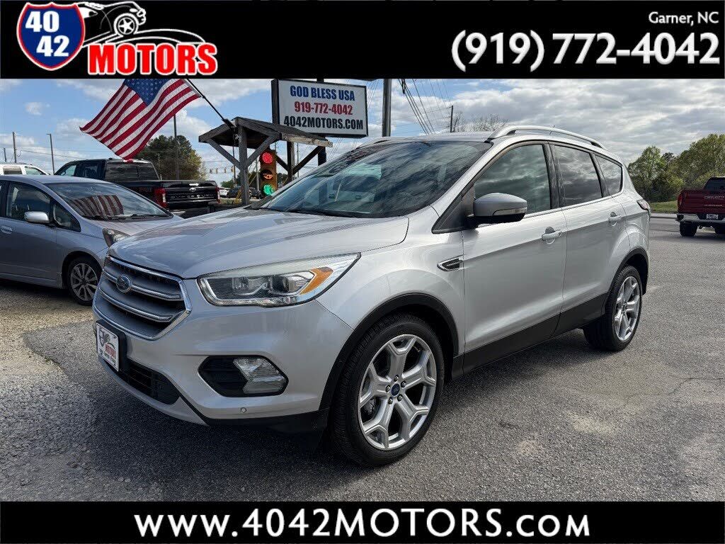 2017 FORD Escape