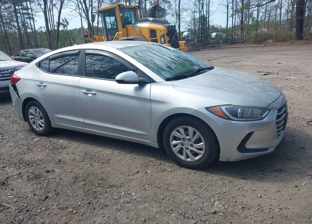 2017 HYUNDAI Elantra