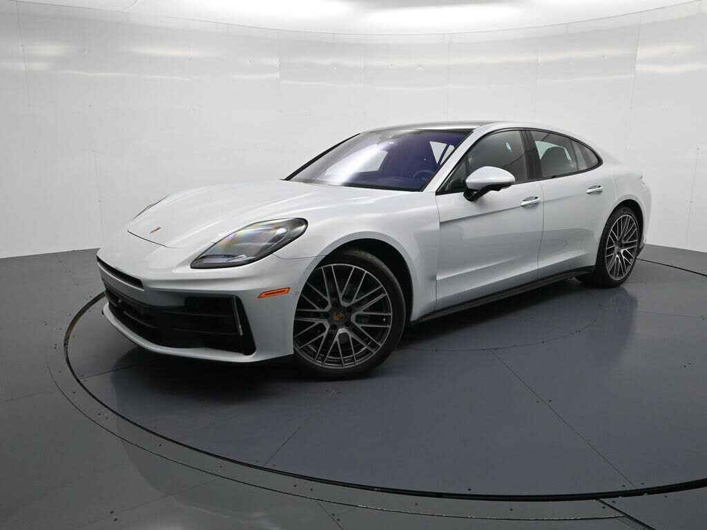 2024 PORSCHE Panamera