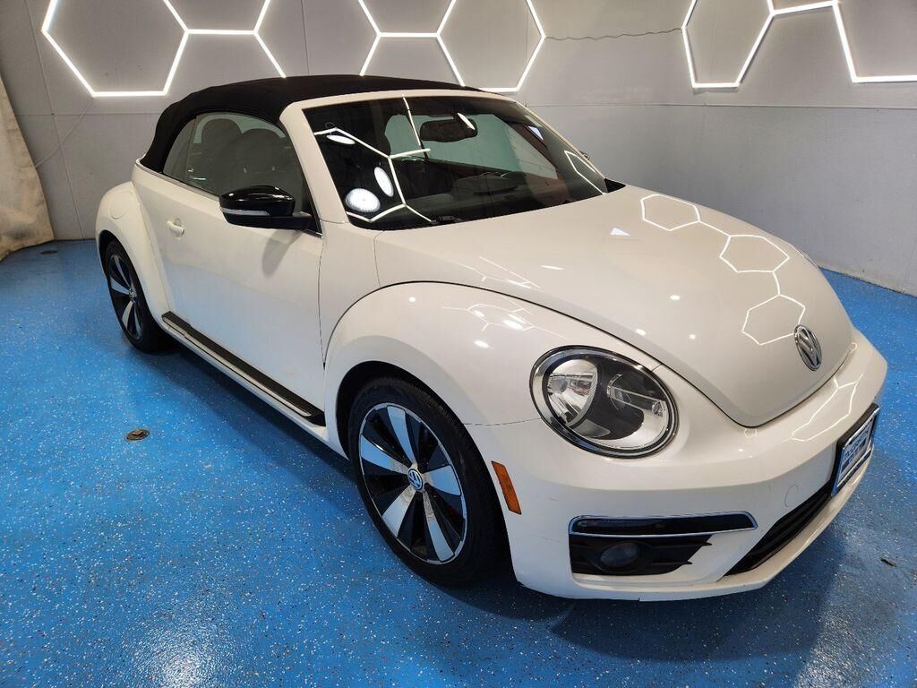 2013 VOLKSWAGEN Beetle