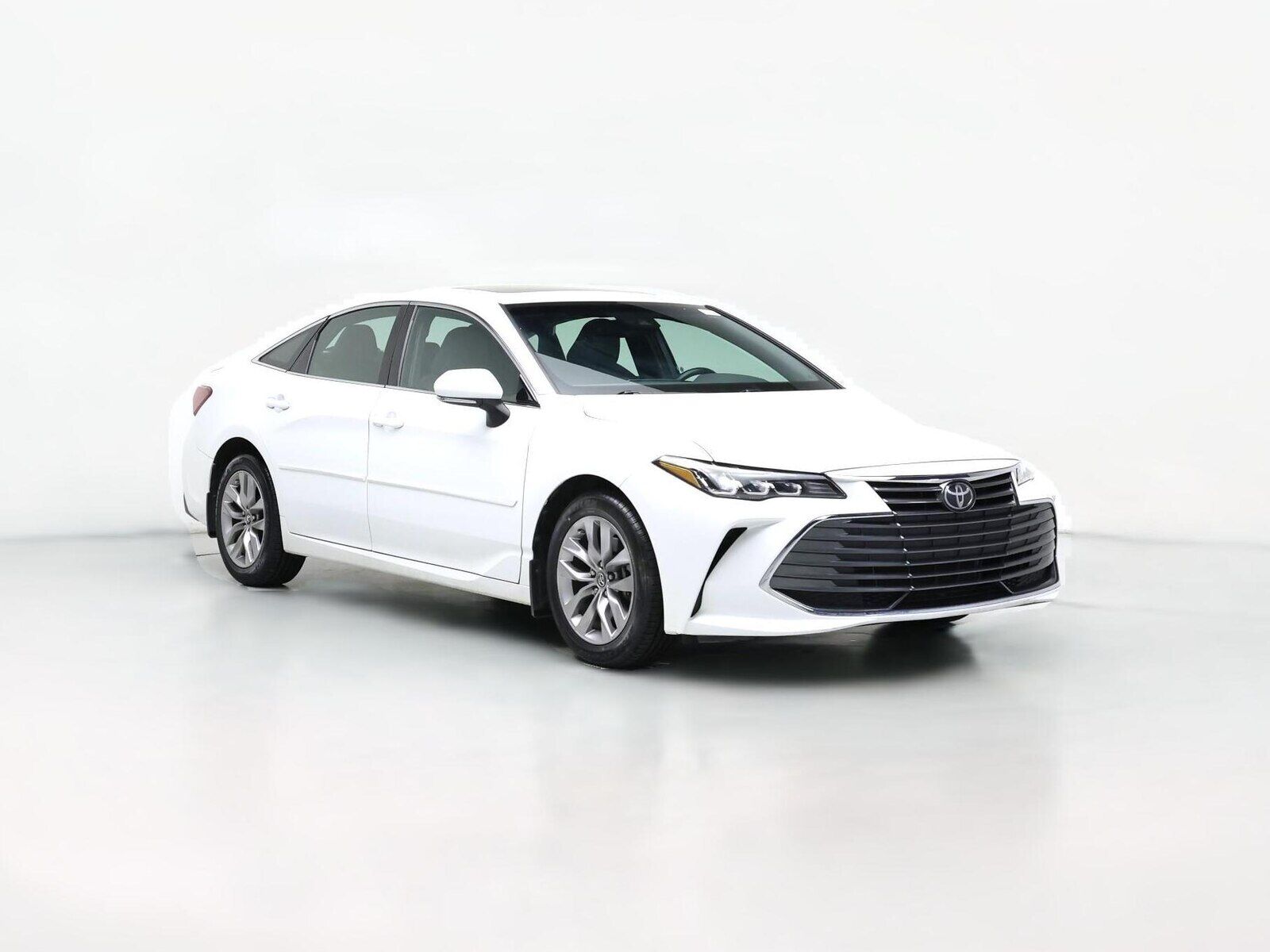 2019 TOYOTA Avalon