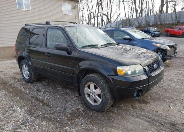 2005 FORD Escape