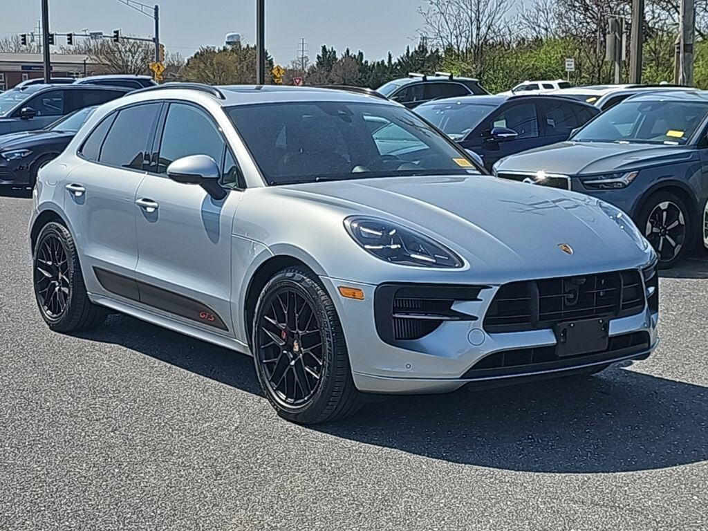 2021 PORSCHE Macan