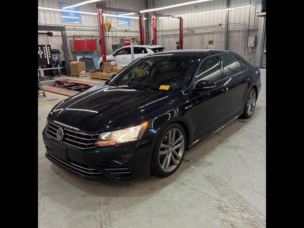 2018 VOLKSWAGEN Passat
