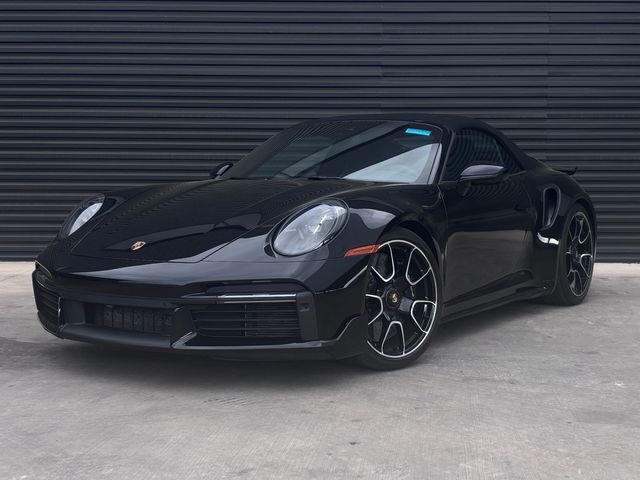 2025 PORSCHE 911